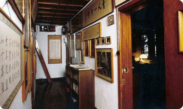 – 편운재 복도(예전) – Pyeonunjae Hallway (Past)