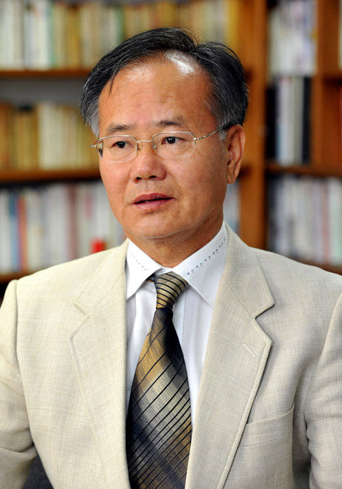 시_본상_윤석산_사진